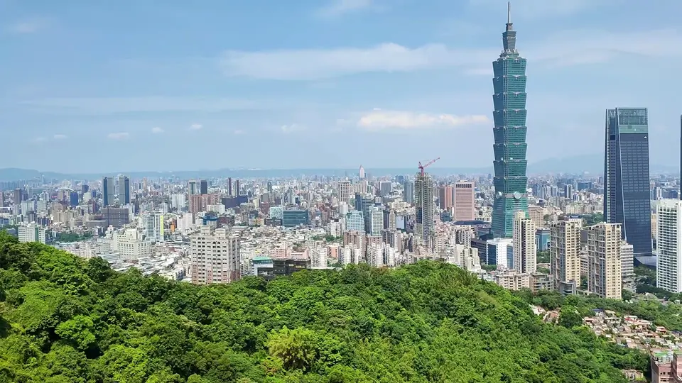 Elephant Mountain View to Taipei with Taipei 101